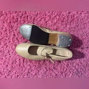 LEOs dance wear Leather Ms. Giordano Adult Tan Tap Shoes